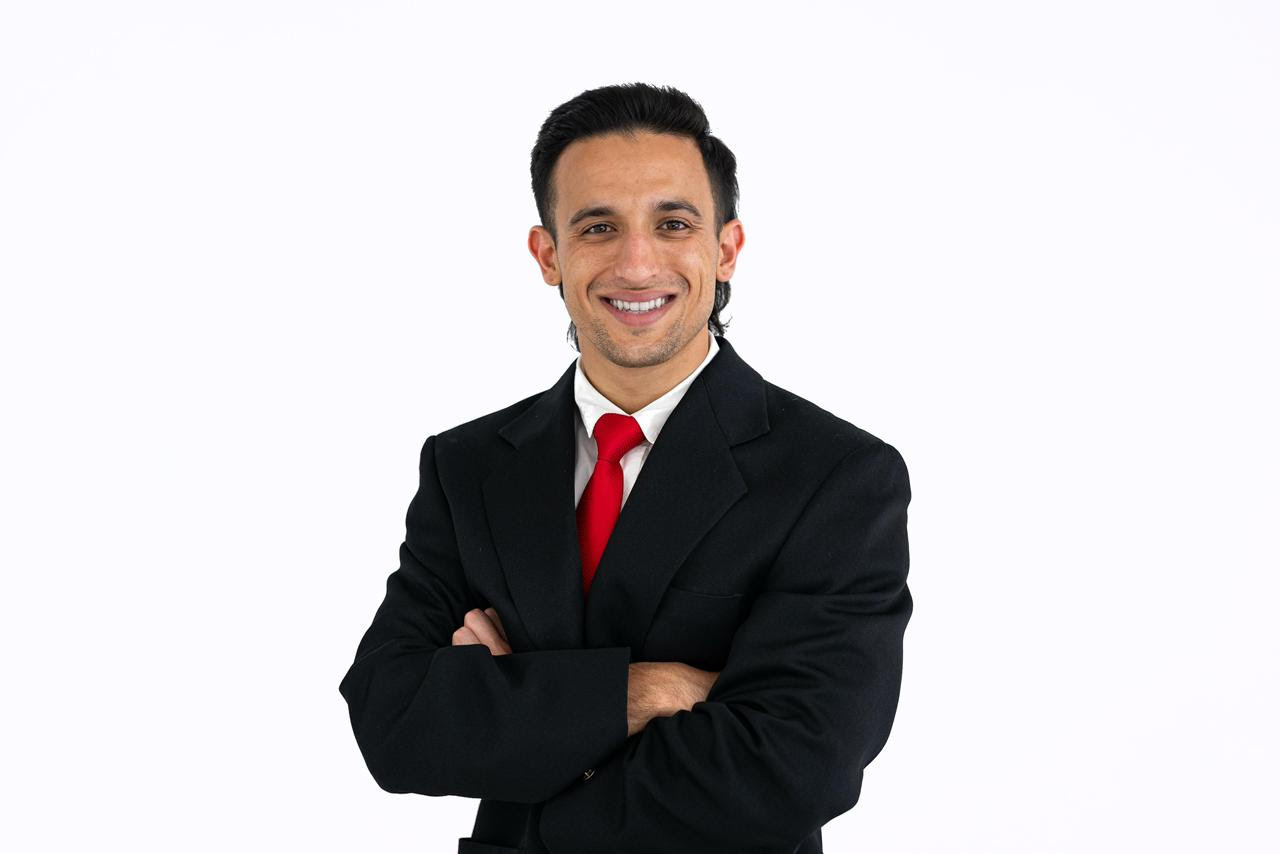 Keanu Le Roux — Financial Advisor